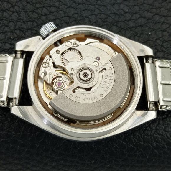 Vintage 1970 Citizen Automatic Womans Silver Watch W/daydate & Gold accents main image 6